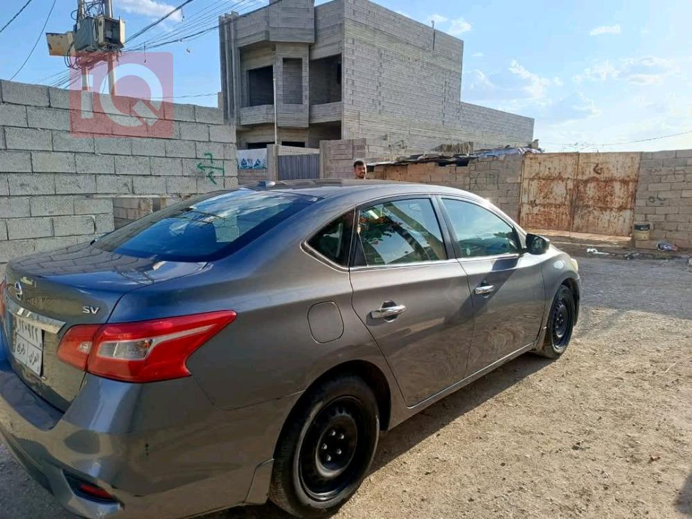 نيسان سنترا
